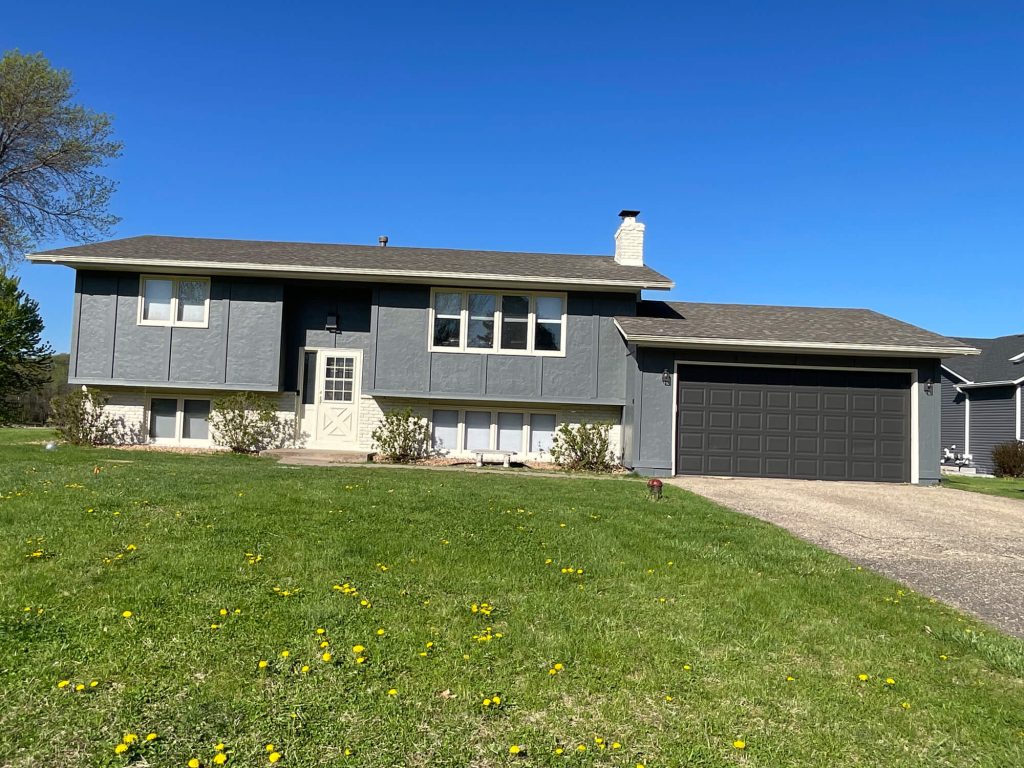 Finished exterior house painting by Chrave Davis Painting