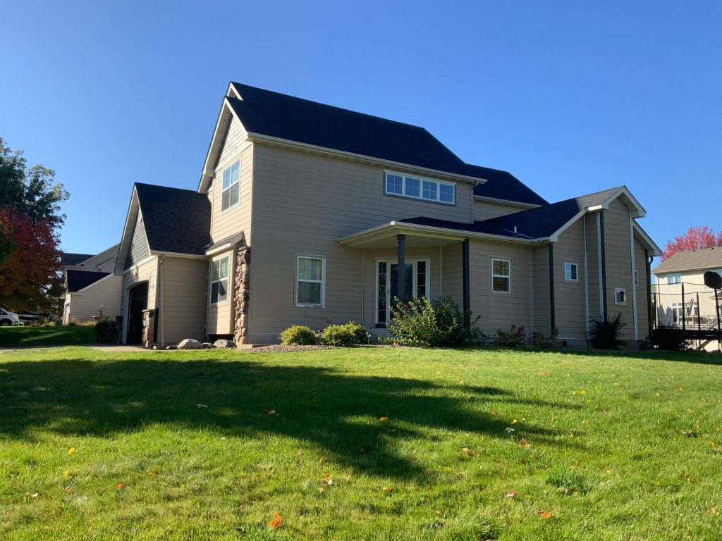 Finished exterior house painting by Chrave Davis Painting