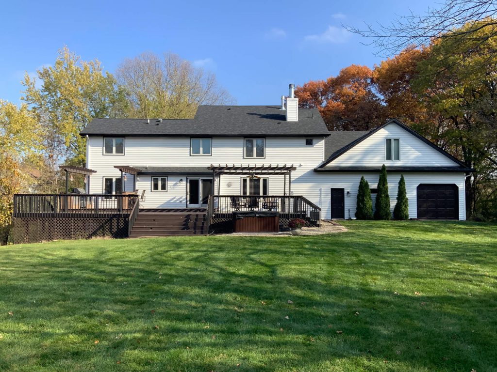 Finished exterior house painting by Chrave Davis Painting